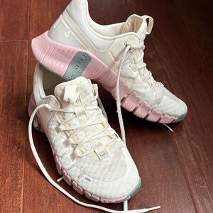 Nike Women’s Metcon sz 8.5